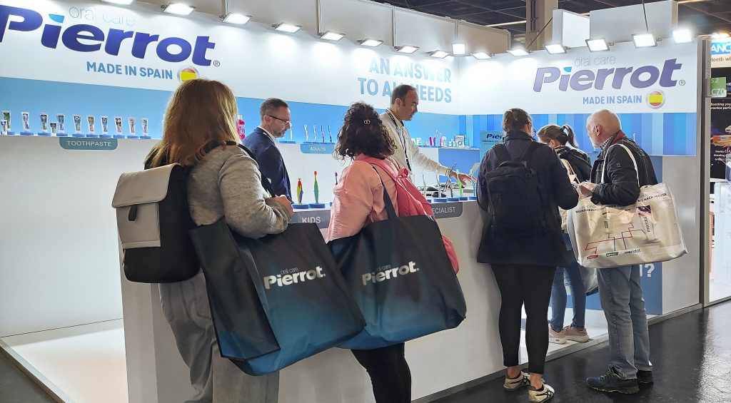 feria comercial de pierrot