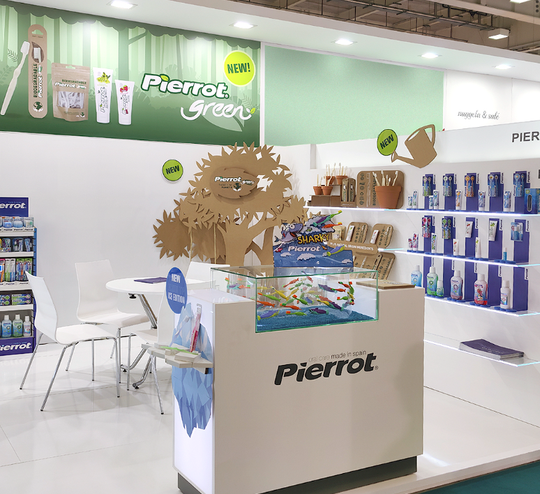 stand de pierrot en feria comercial